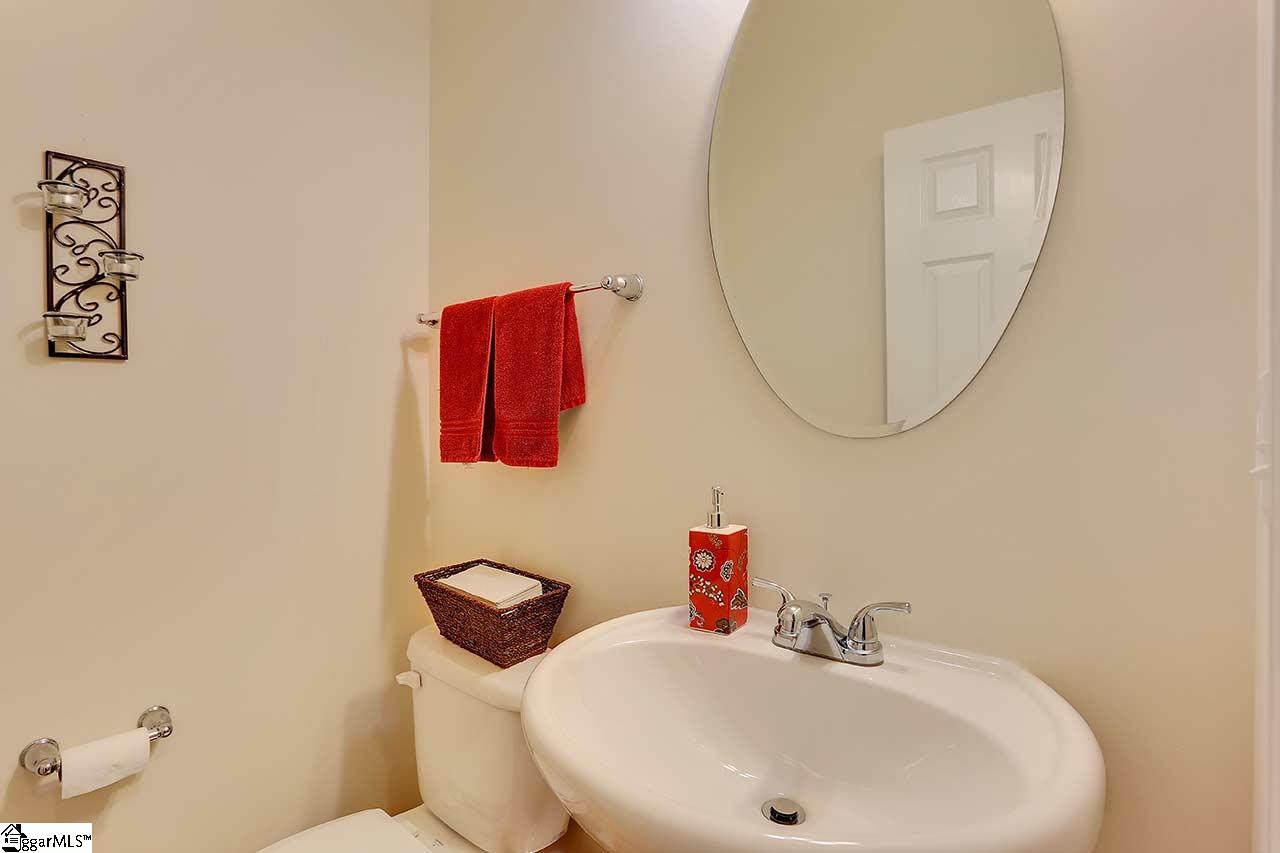 4 Neves Drive Greenville, SC 29607 - Photo 10 of 36 Gallery Image 10