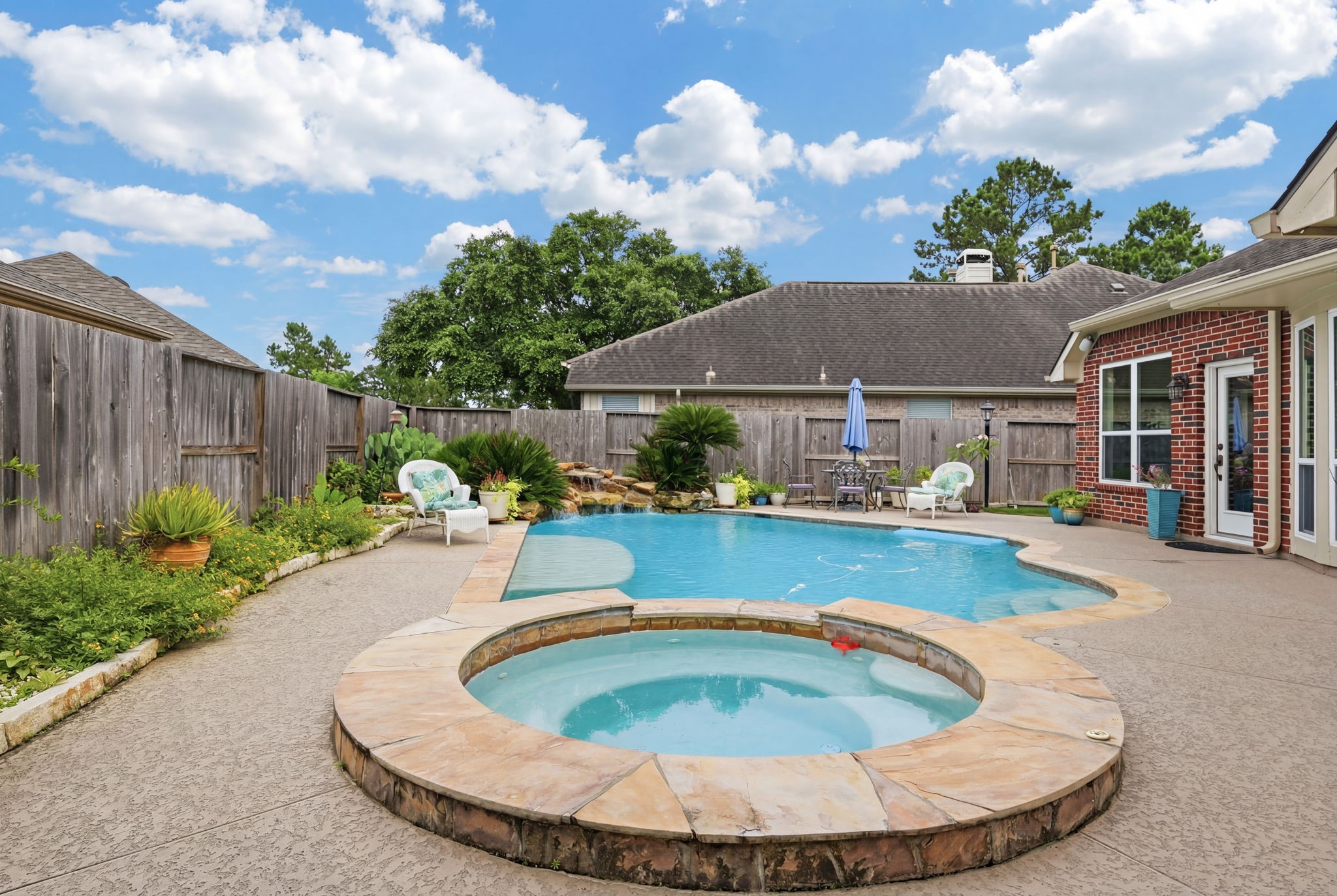 1010 Bringewood Chase Drive Spring, TX 77379 - Photo 34 of 49 Heated pool and spa.