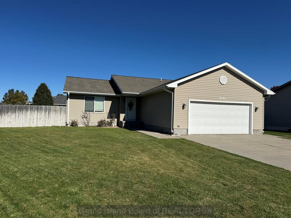 4140 West Ridge Lane Grand Island, NE 68803 - Photo 4 of 35 Gallery Image 4