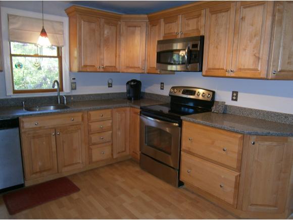 44 1/2 Mill Road Derry, NH 03038 - Photo 6 of 29