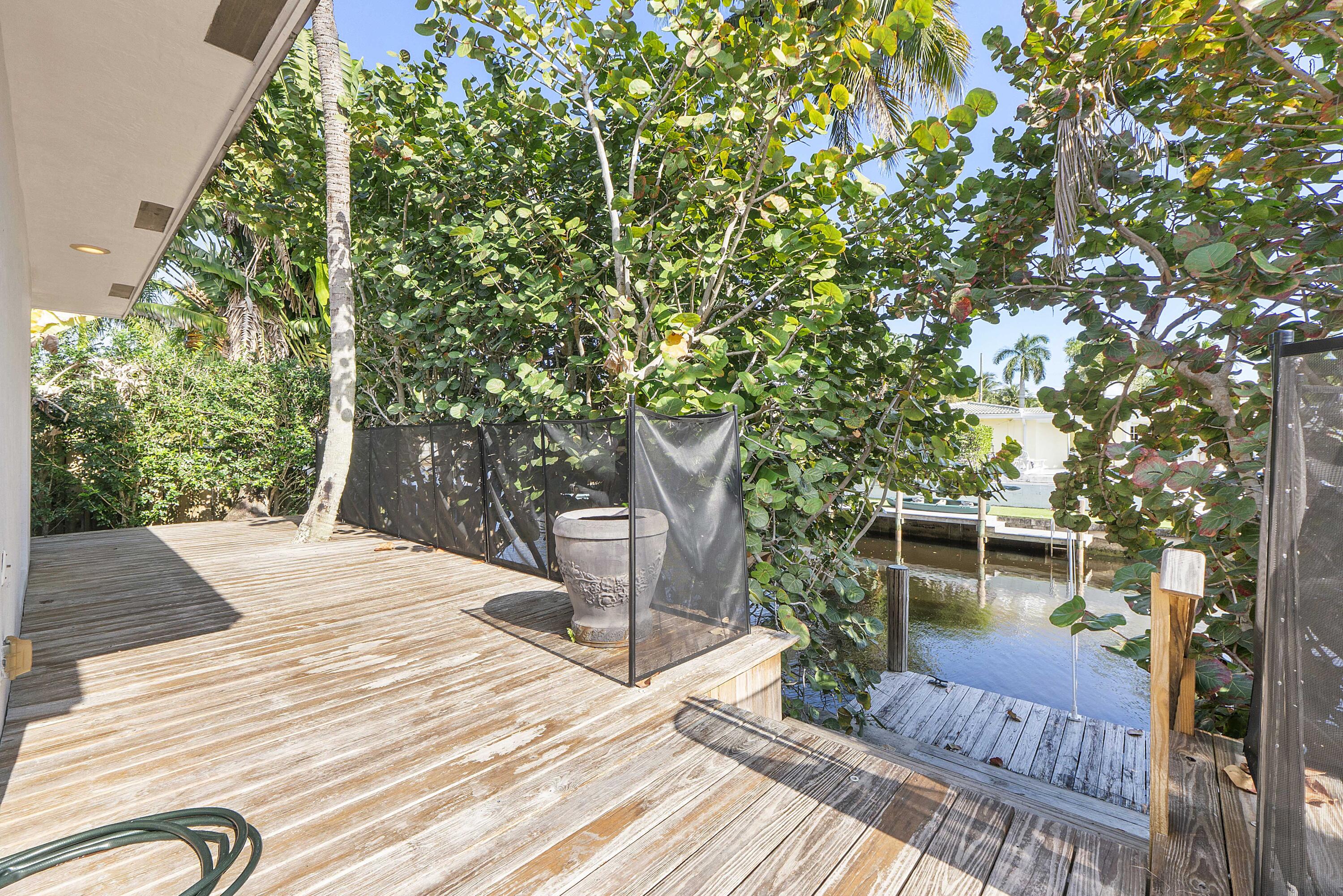 120 Southwest 8th Avenue Boca Raton, FL 33486 - Photo 12 of 38 120 Sw 8th Ave_046