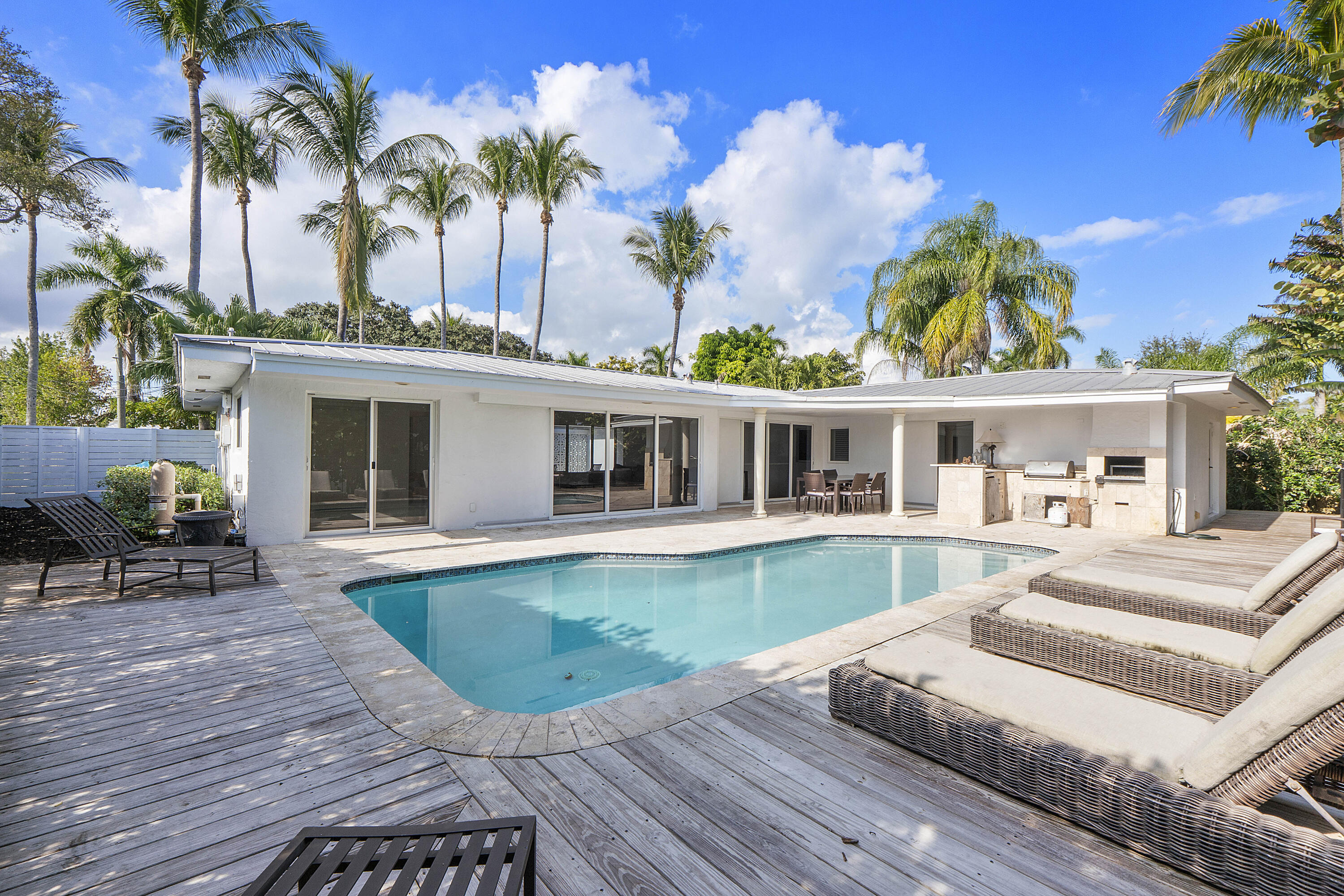 120 Southwest 8th Avenue Boca Raton, FL 33486 - Photo 8 of 38 120 Sw 8th Ave_040