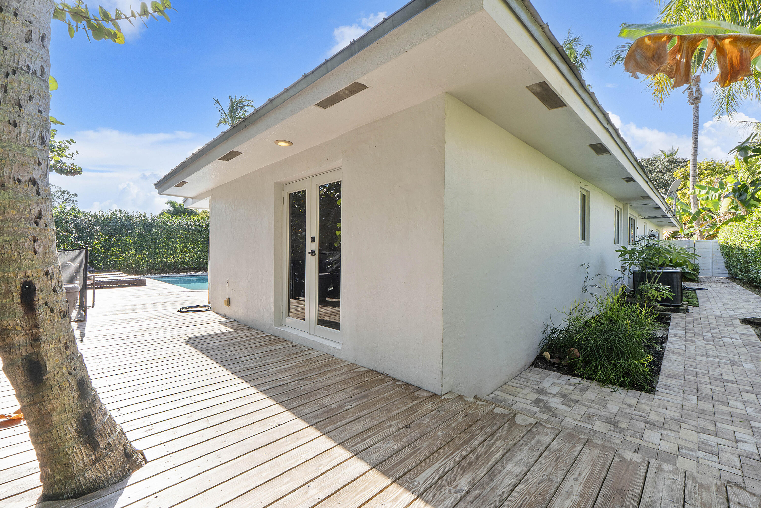 120 Southwest 8th Avenue Boca Raton, FL 33486 - Photo 10 of 38 120 Sw 8th Ave_050