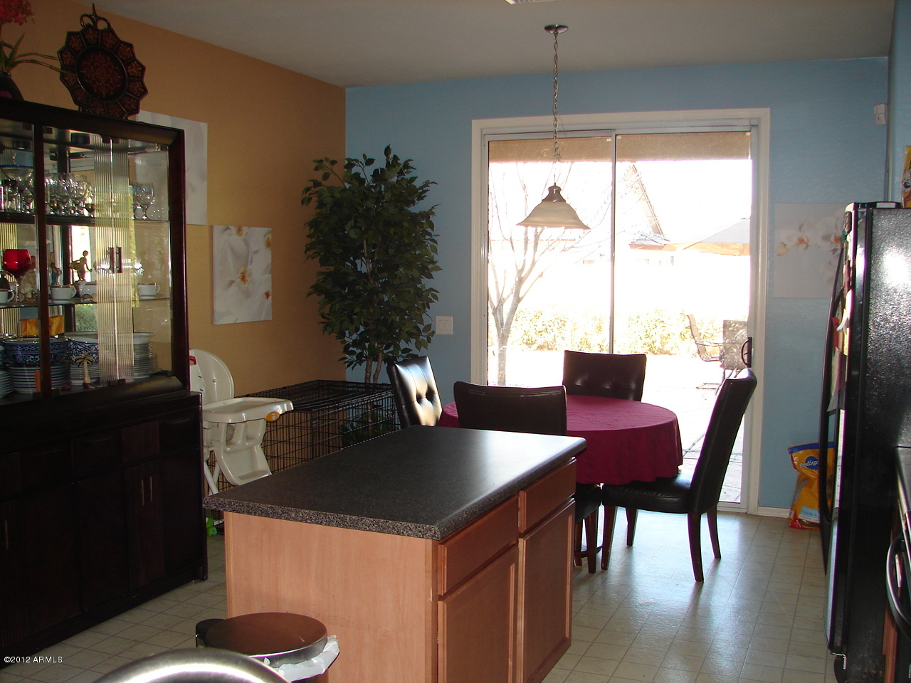 3826 West Shumway Farm Road Phoenix, AZ 85041 - Photo 17 of 27 dining area2