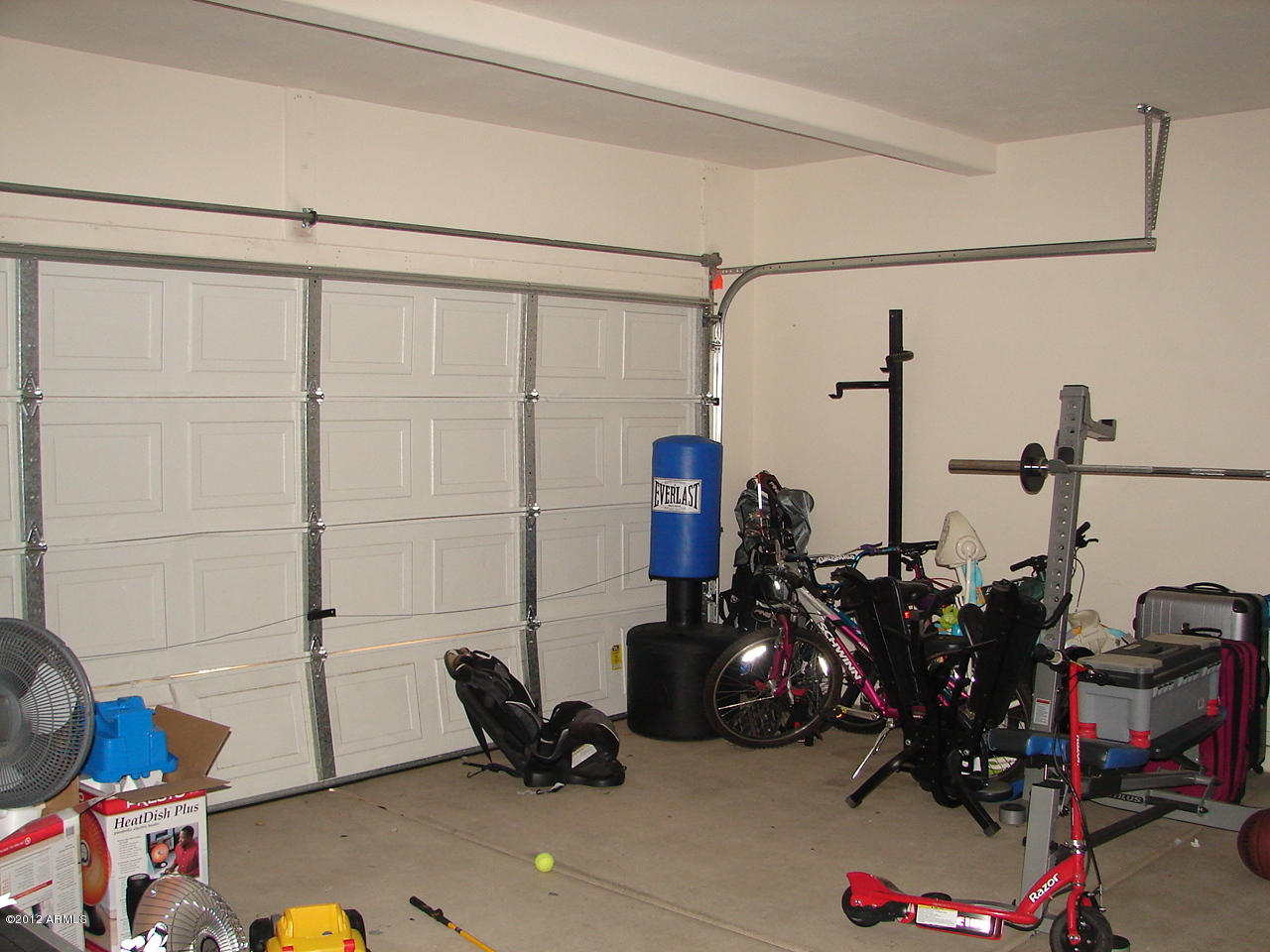 3826 West Shumway Farm Road Phoenix, AZ 85041 - Photo 21 of 27 garage1