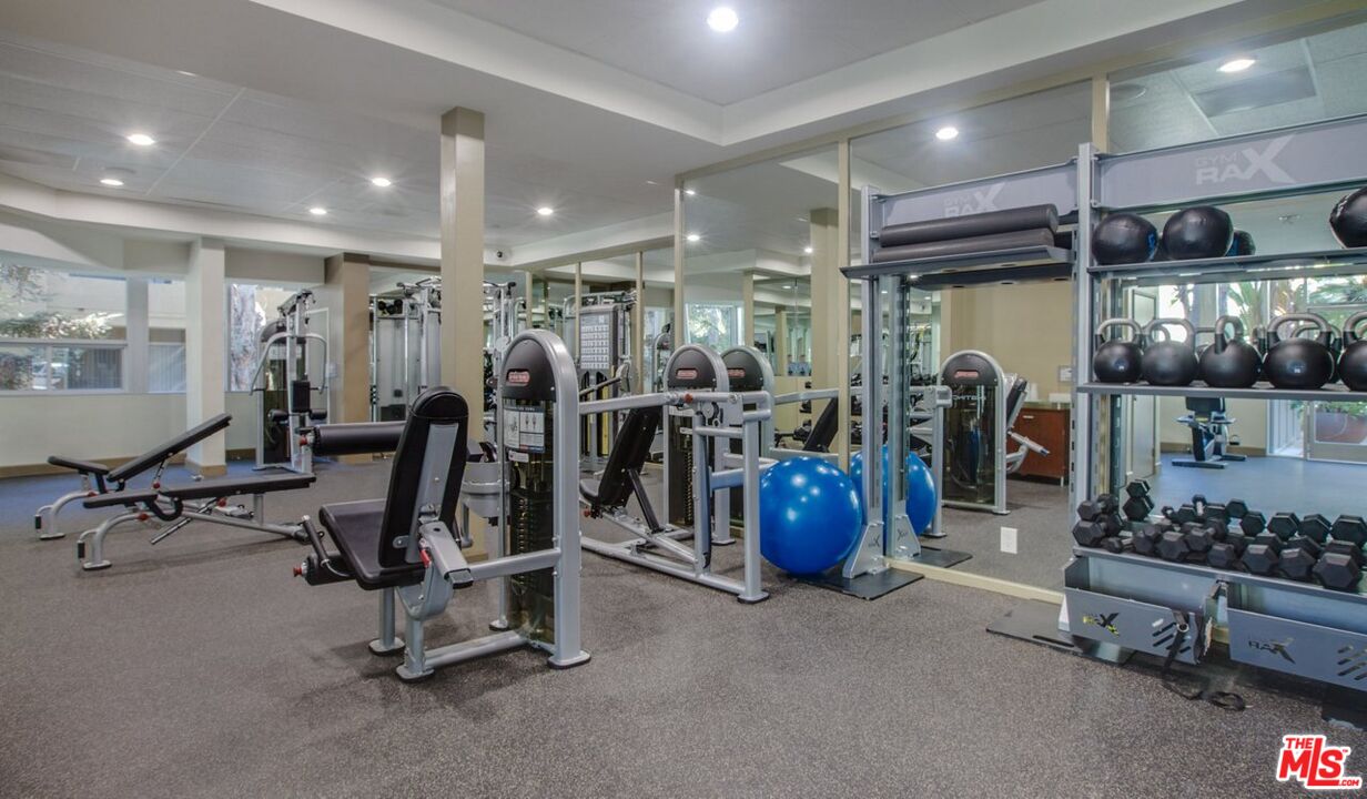 1401 Ambassador Street, Unit 111 Los Angeles, CA 90035 - Photo 14 of 15