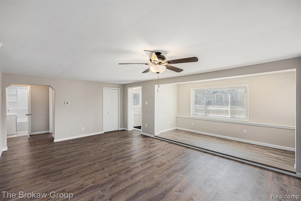2985 Hessel Avenue Rochester Hills, MI 48307 - Photo 9 of 20