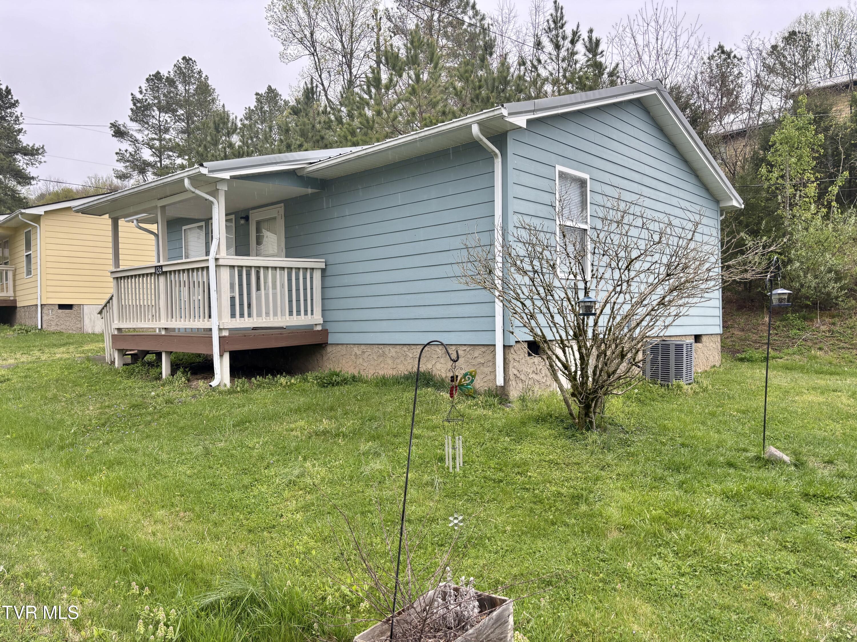 126 Jack Rival Way Dungannon, VA 24245 - Photo 4 of 24 4