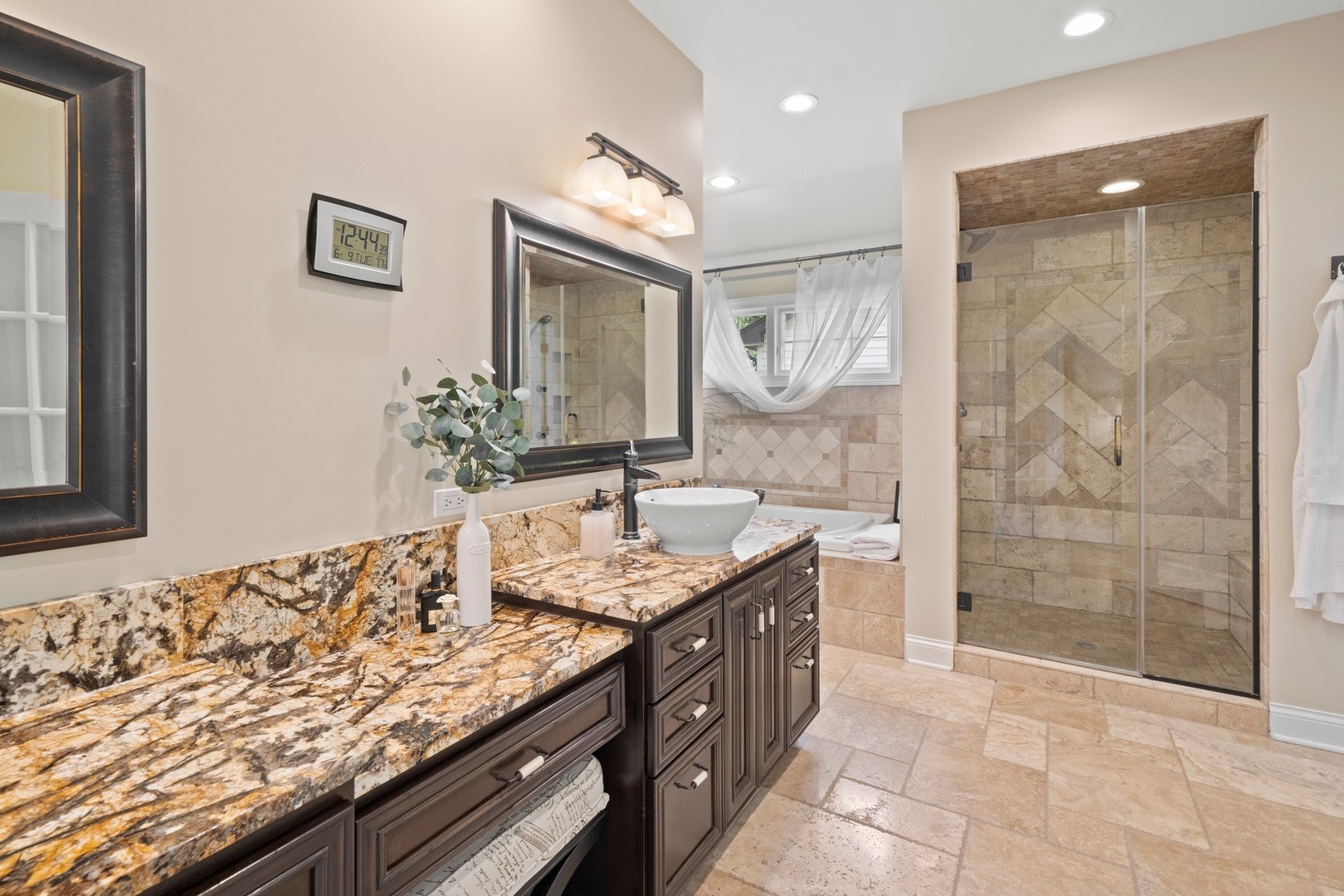 2181 Embden Lane Wheaton, IL 60189 - Photo 21 of 44