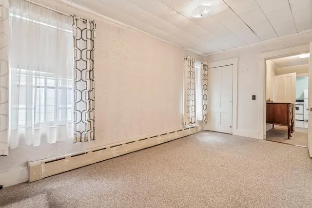 $330,000 | 9 Willow Street, Auburn, ME 04210