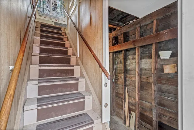 $330,000 | 9 Willow Street, Auburn, ME 04210