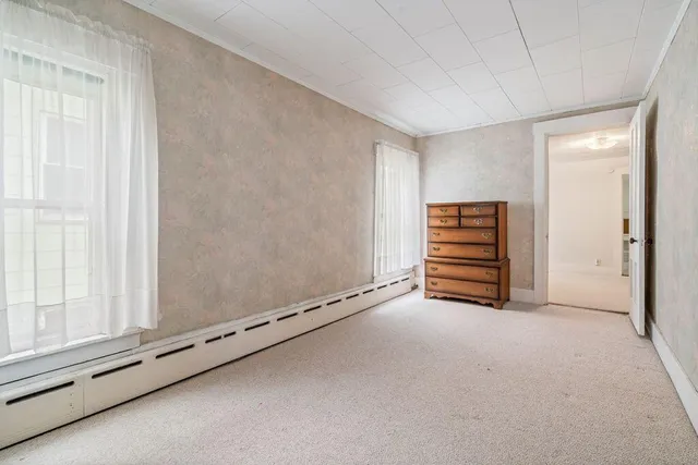 $330,000 | 9 Willow Street, Auburn, ME 04210