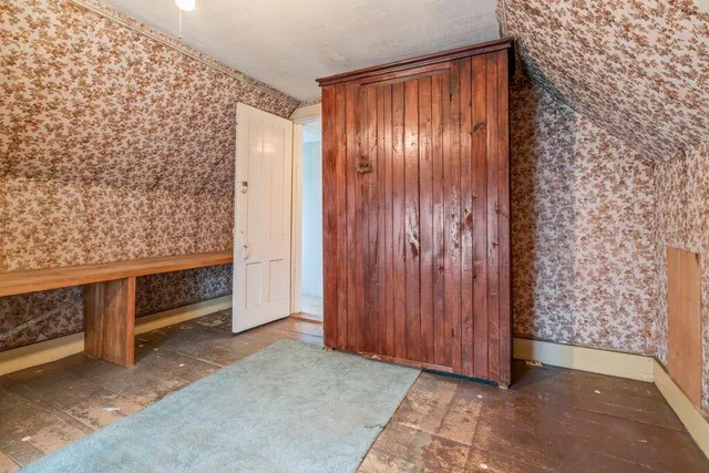 $330,000 | 9 Willow Street, Auburn, ME 04210