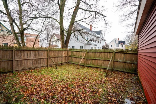 $330,000 | 9 Willow Street, Auburn, ME 04210