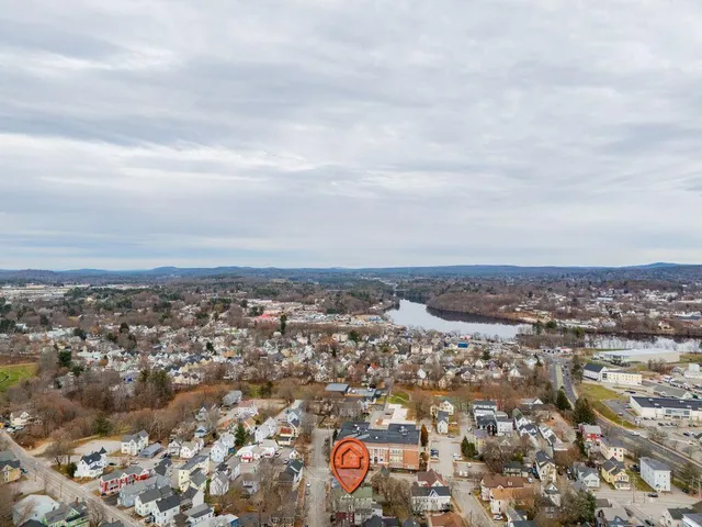 $330,000 | 9 Willow Street, Auburn, ME 04210