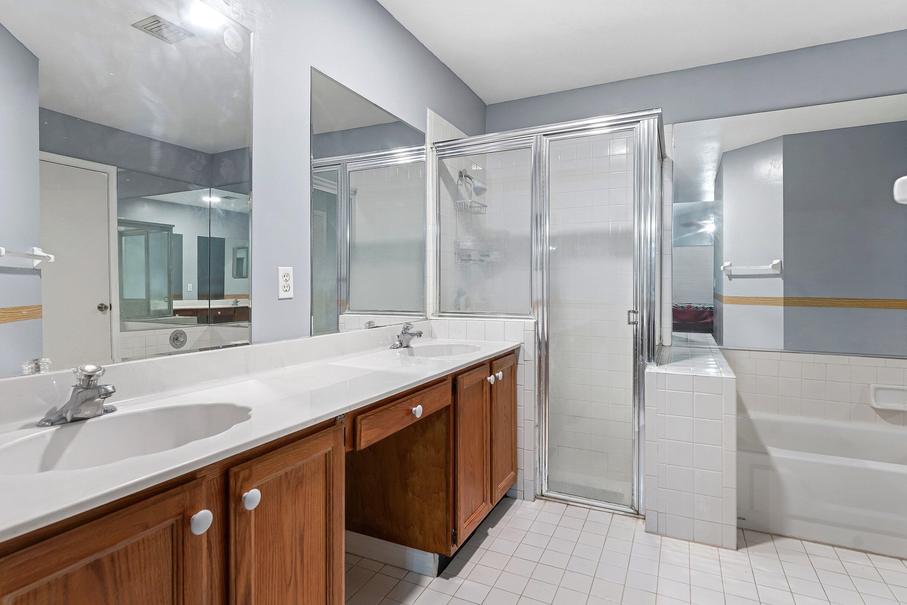 143 St Michaels Court Jupiter, FL 33458 - Photo 14 of 27 Dual Sink
