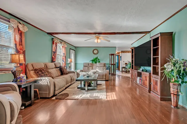 $350,000 | 155 Ravenwood Circle, Dickson, TN 37055