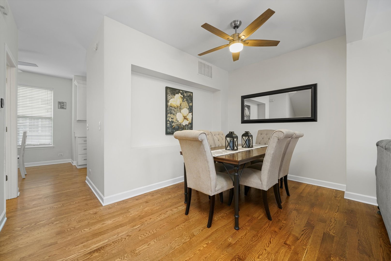 582 Declaration Lane Aurora, IL 60502 - Photo 8 of 29