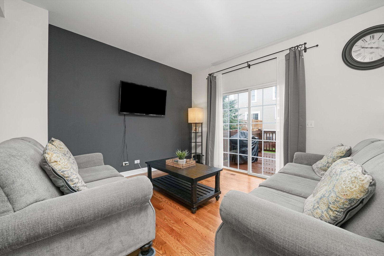 582 Declaration Lane Aurora, IL 60502 - Photo 9 of 29