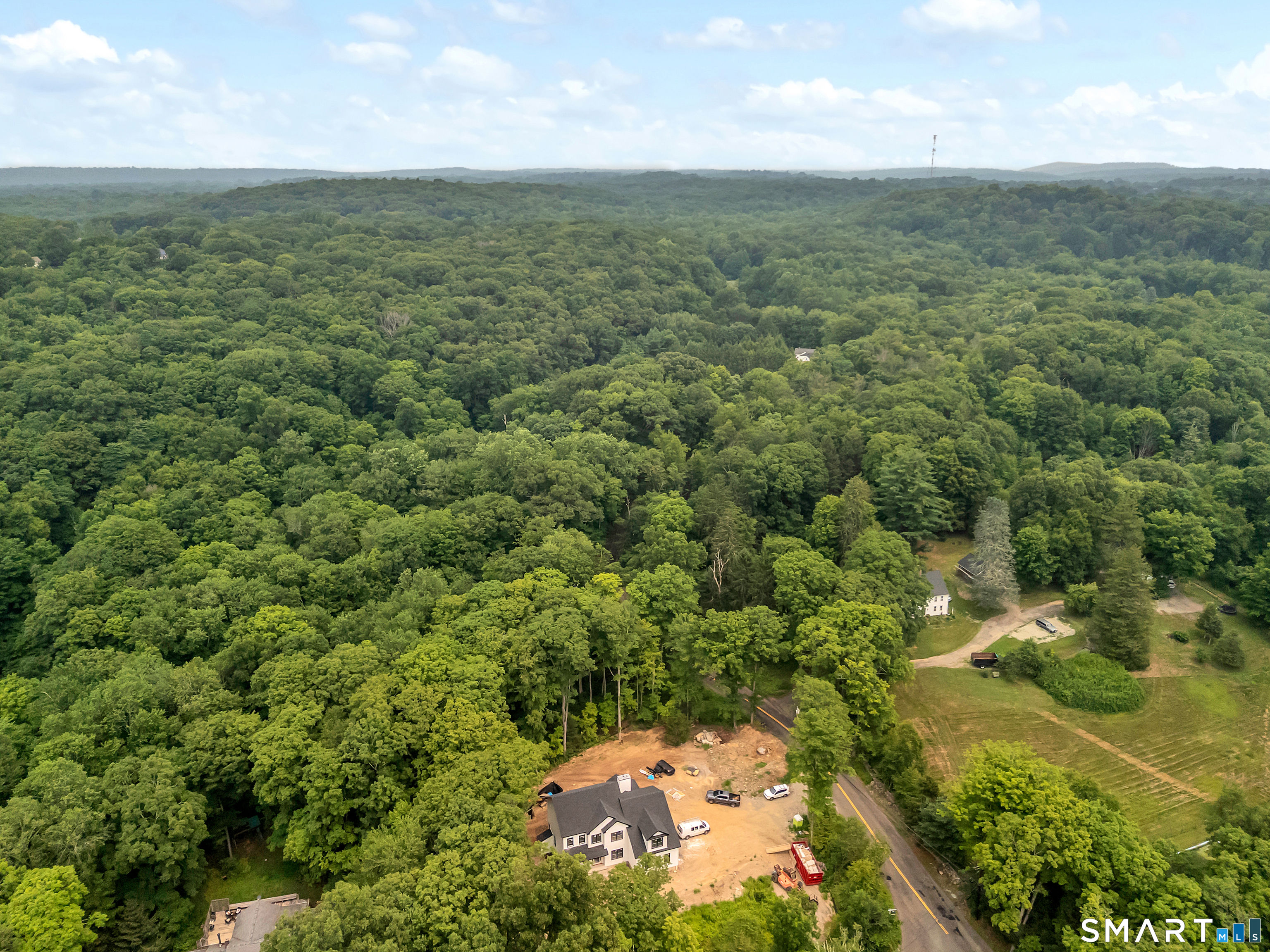 383 Newton Road Woodbridge, CT 06525 - Photo 7 of 23