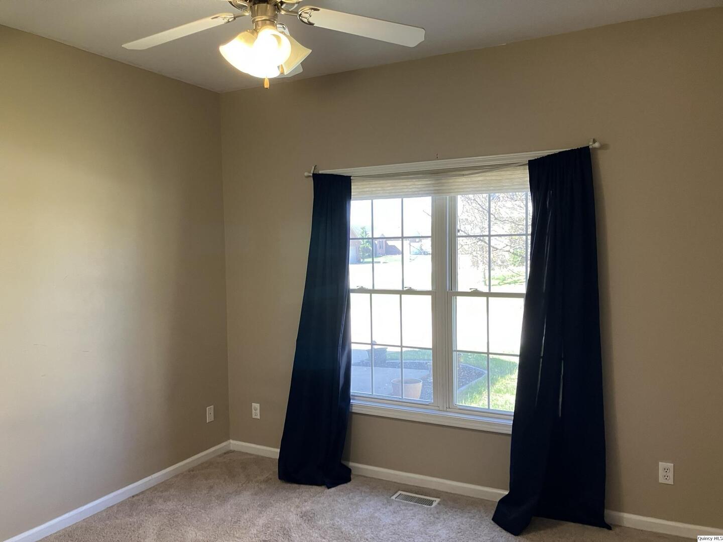 805 Brookfield Road Quincy, IL 62305 - Photo 12 of 27