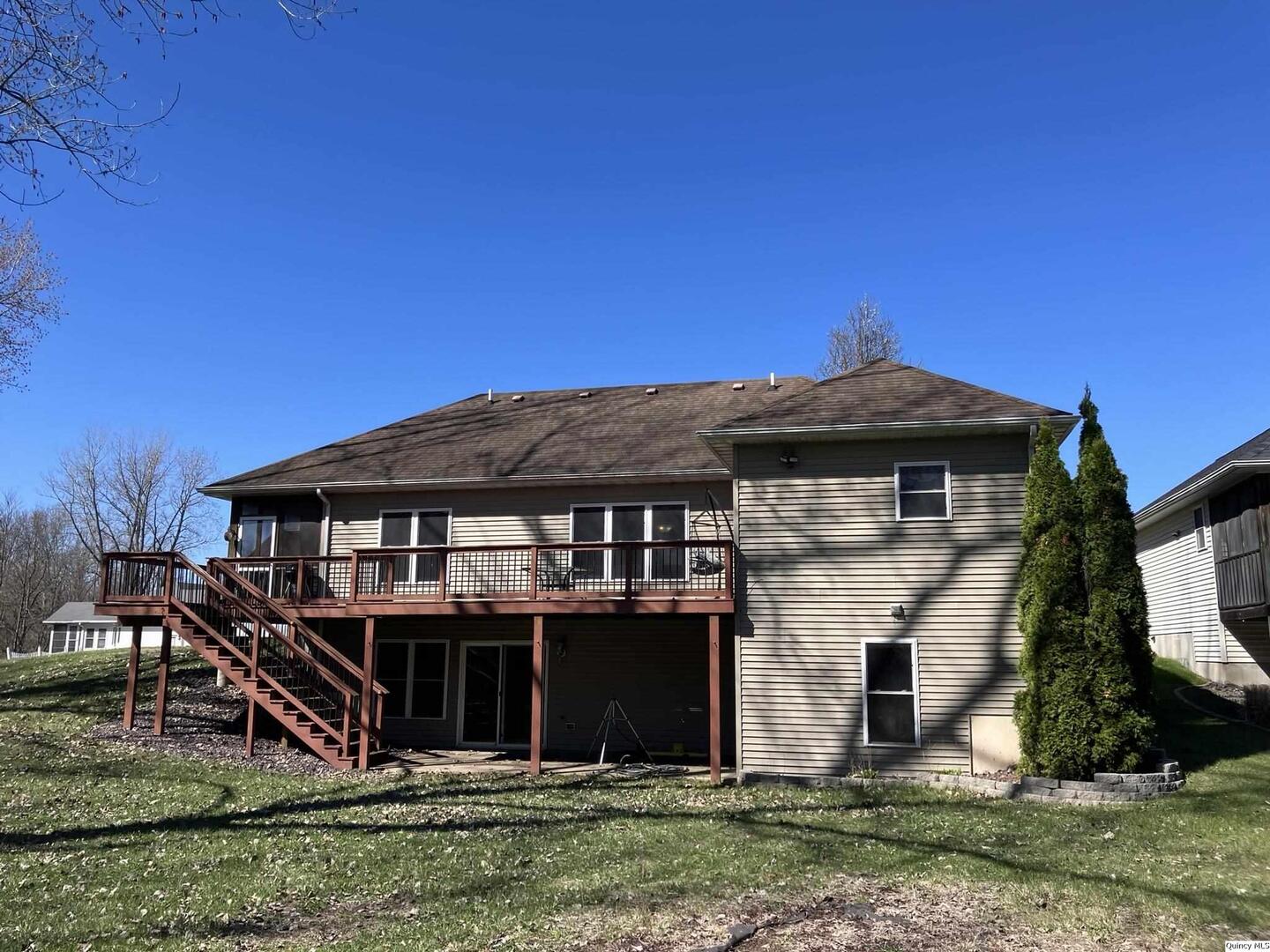 805 Brookfield Road Quincy, IL 62305 - Photo 2 of 27