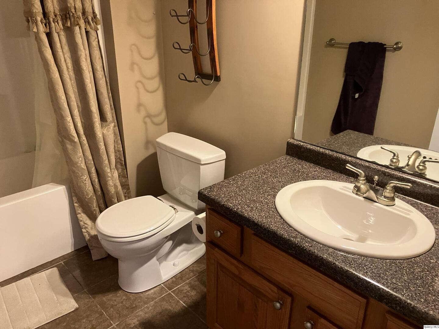805 Brookfield Road Quincy, IL 62305 - Photo 10 of 27