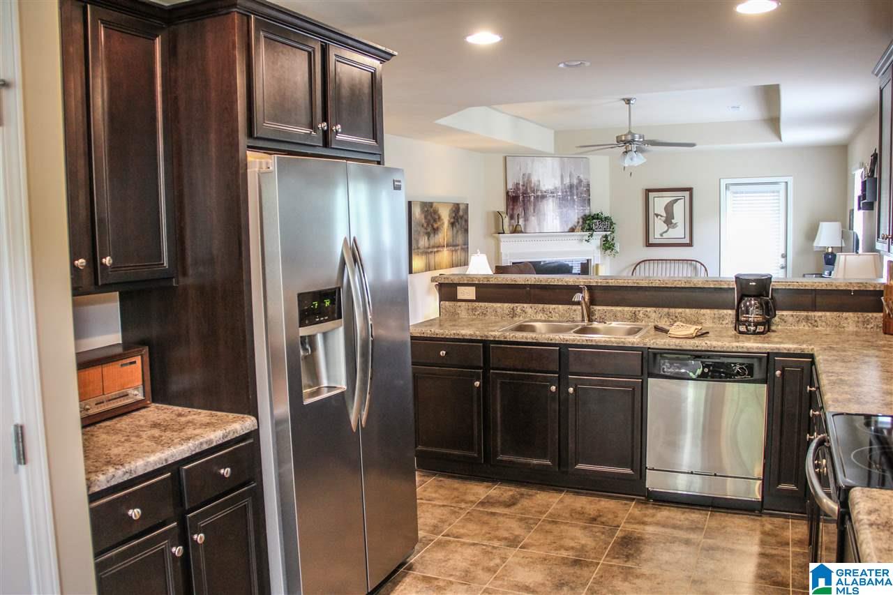 305 Vincent Street Alabaster, AL 35007 - Photo 7 of 27 Gallery Image 7
