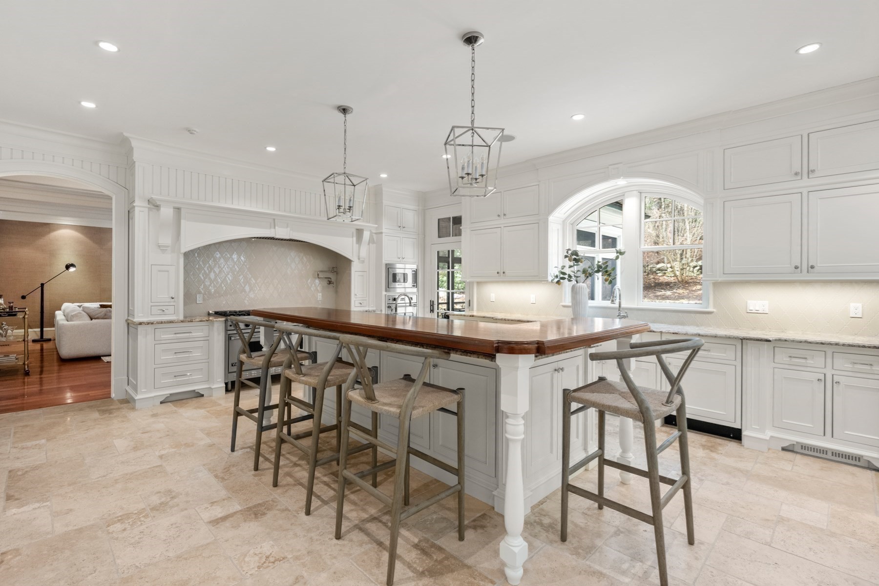 448 Concord Road Weston, MA 02493 - Photo 15 of 38 Gallery Image 15