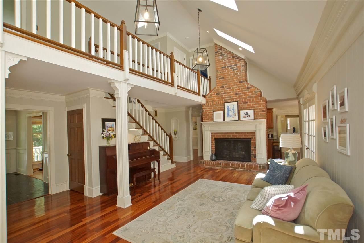 8012 Hollander Place Raleigh, NC 27606 - Photo 7 of 25 Gallery Image 7