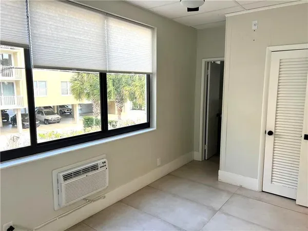 $1,750 | 1541 Cordova Road, Unit 205, Fort Lauderdale, FL 33316