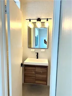 $1,750 | 1541 Cordova Road, Unit 205, Fort Lauderdale, FL 33316