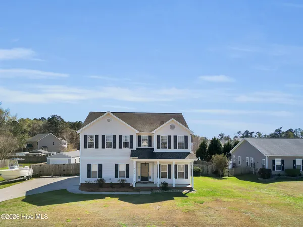 $445,000 | 210 Dorovan Court, Hubert, NC 28539
