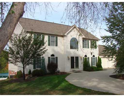 132 Cherrytree Road Carnegie, PA 15106 - Photo 1 of 18 Exterior Front.