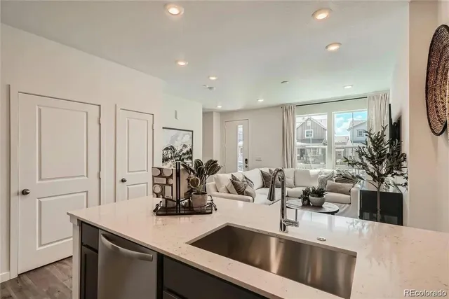 $387,500 | 746 North Bersshine Court, Watkins, CO 80137