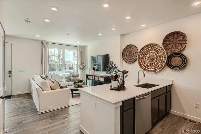 $387,500 | 746 North Bersshine Court, Watkins, CO 80137