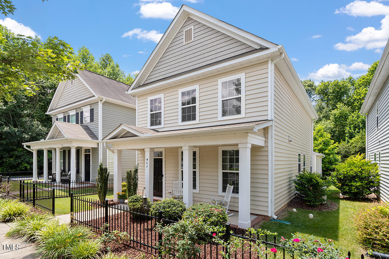942 Ileagnes Road Raleigh, NC 27603 - Photo 2 of 24 Welcoming Front Entry!