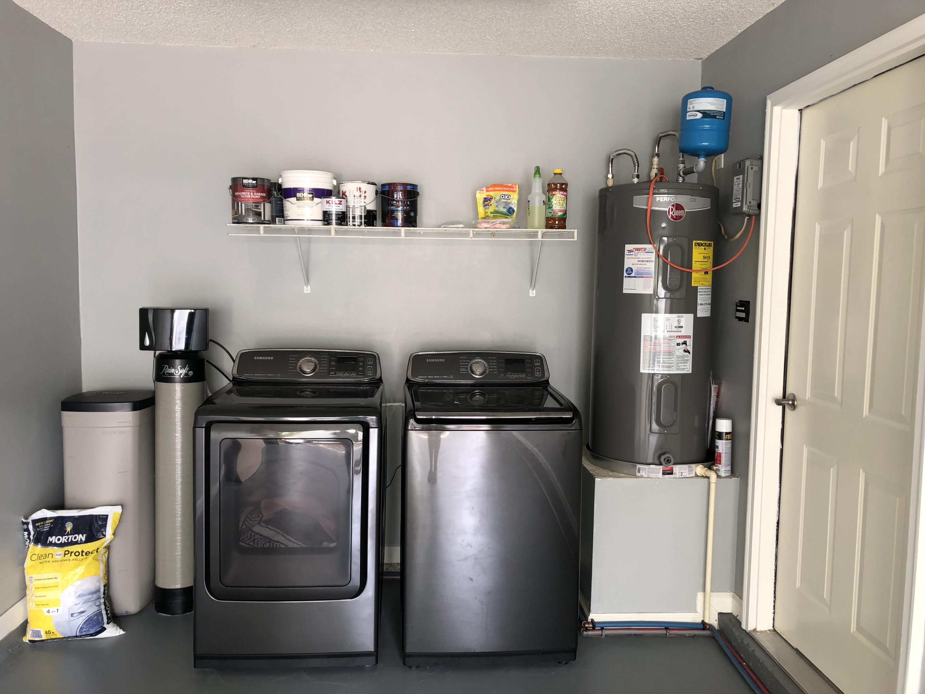 506 Keystone Road Mary Esther, FL 32569 - Photo 17 of 17 a utility room with dryer and washer