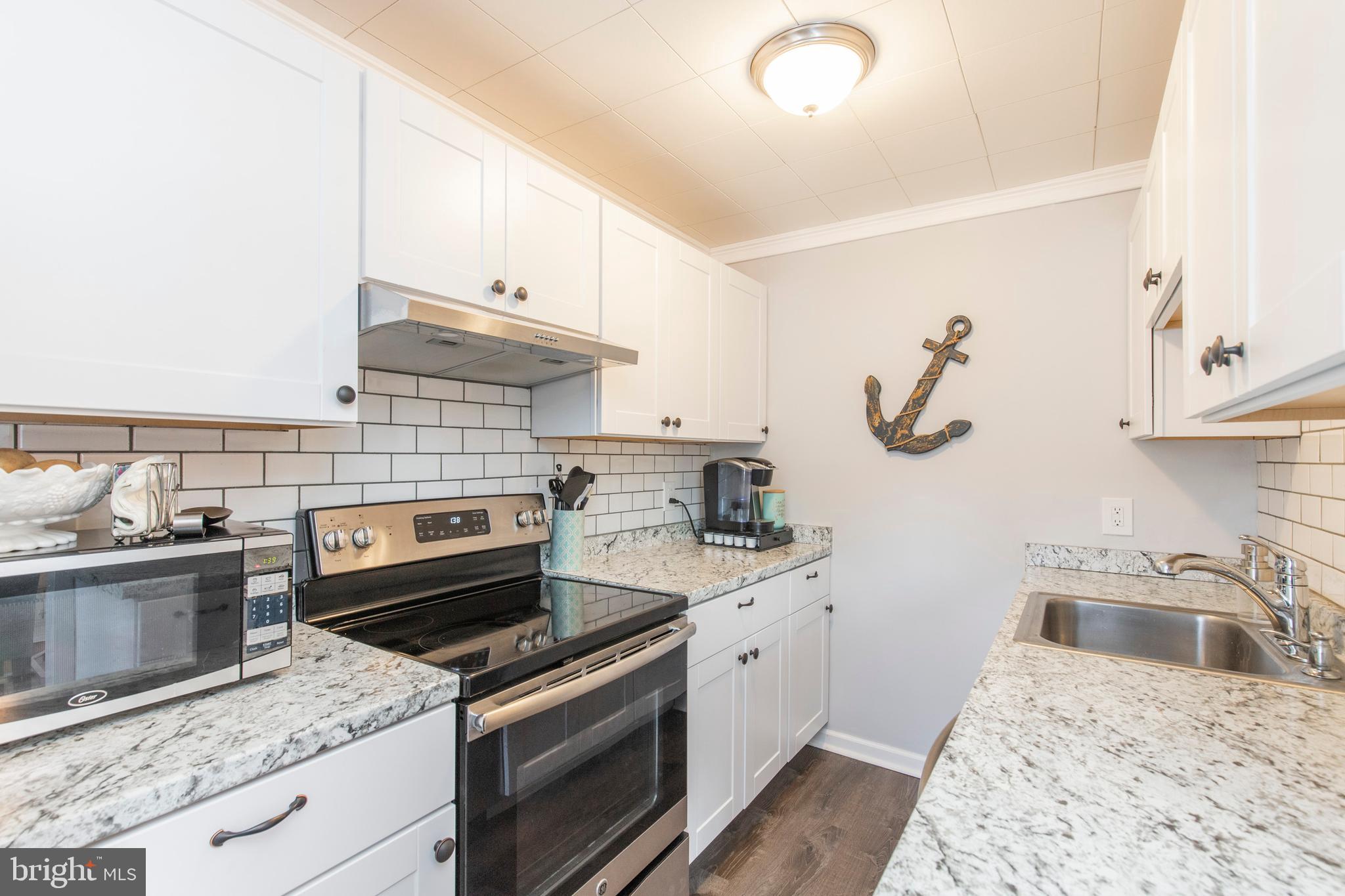 534 Michell Street Ridley Park, PA 19078 - Photo 8 of 30 Updated Kitchen