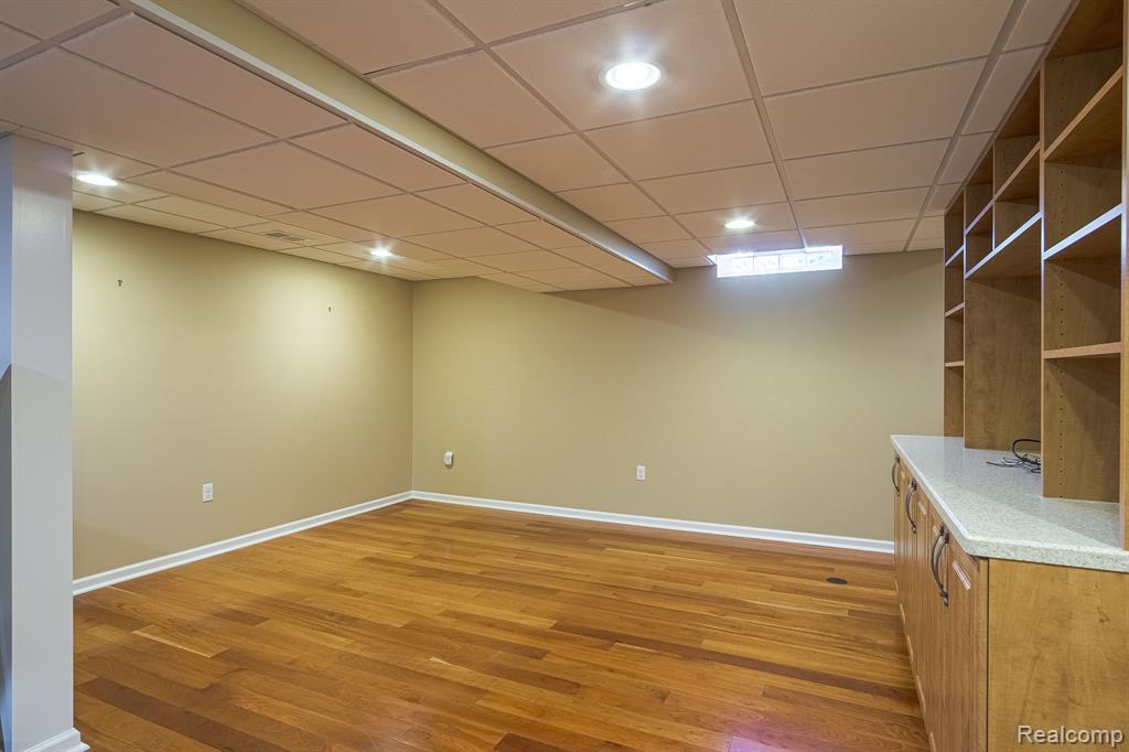 2125 Lagoon Drive Rochester Hills, MI 48309 - Photo 44 of 59