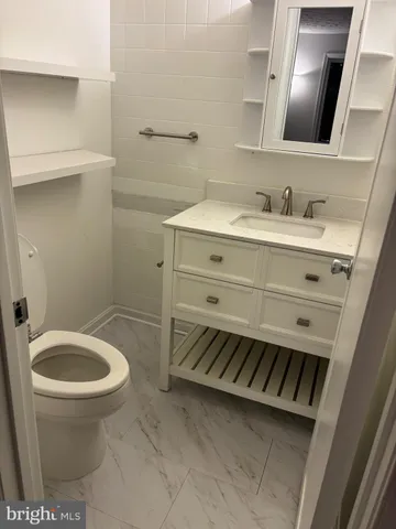 $1,950 | 44693 White Oak Court, Unit 2B, California, MD 20619