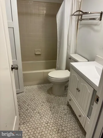 $1,950 | 44693 White Oak Court, Unit 2B, California, MD 20619