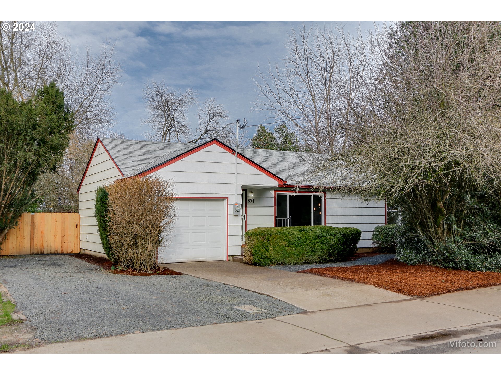 671 Irving Road Eugene, OR 97404 - Photo 1 of 21 Gallery Image 1