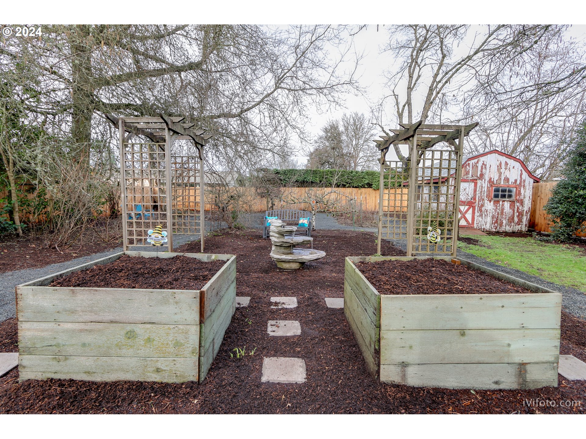 671 Irving Road Eugene, OR 97404 - Photo 18 of 21 Patio