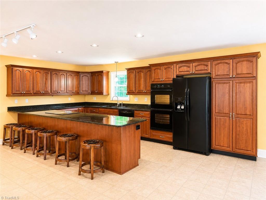 858 George Murphy Road Winston-Salem, NC 27107 - Photo 11 of 23