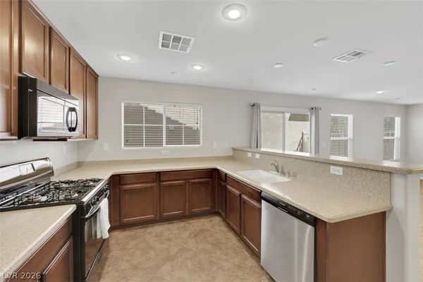 $2,000 | 2089 Waterlily View Street, Henderson, NV 89044