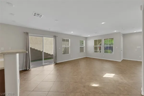 $2,000 | 2089 Waterlily View Street, Henderson, NV 89044