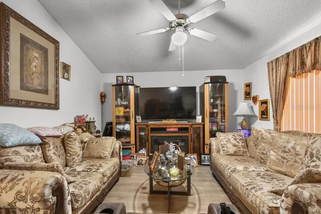 $349,999 | 1125 40th Street South, St. Petersburg, FL 33711