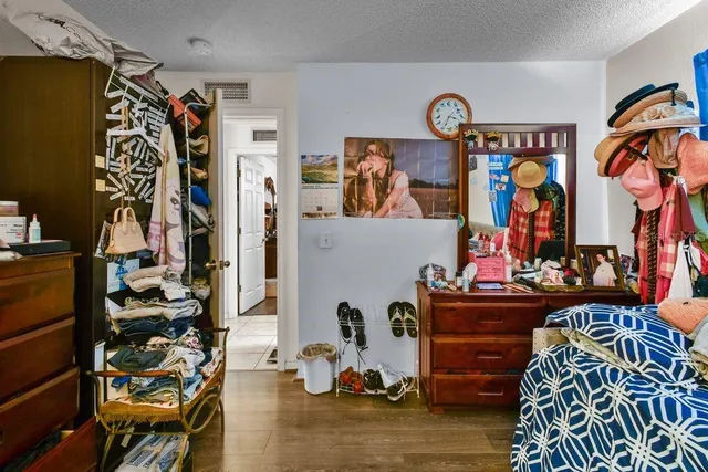 $349,999 | 1125 40th Street South, St. Petersburg, FL 33711