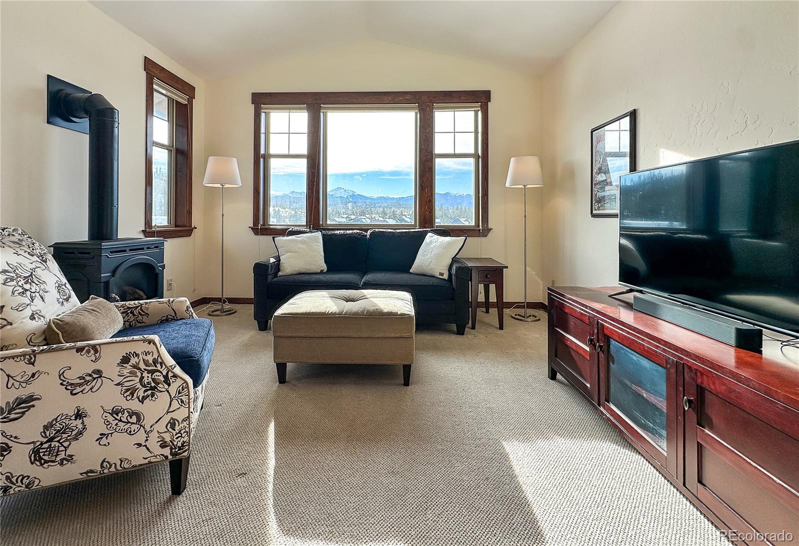39 Cozens Pointe Circle, Unit B202 Fraser, CO 80442 - Photo 5 of 34